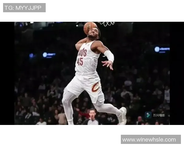 多诺万米切尔引领球队崛起展现全能球技助力NBA新篇章