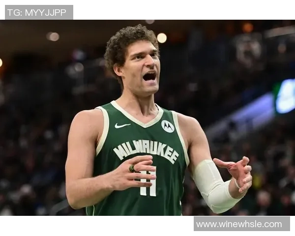 布鲁克洛佩斯：从篮球新星到NBA传奇的成长之路