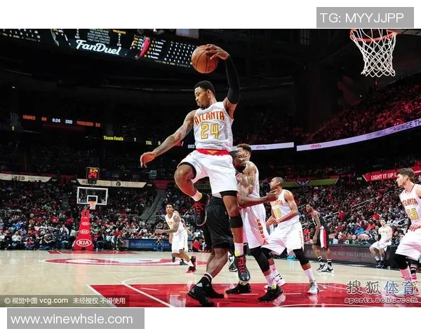 开拓者与老鹰激战正酣双方拼尽全力争夺胜利的精彩战报分析