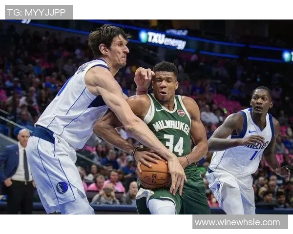 2020年小牛与雄鹿的精彩对决回顾与战术分析