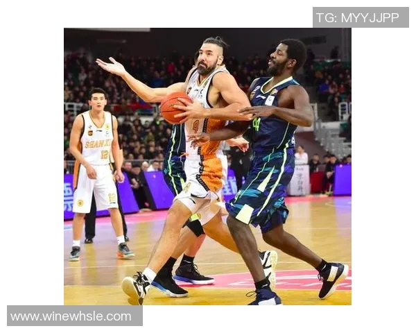 CBA直播广东对阵浙江精彩比分实时更新与赛况分析 CBA直播广东对阵浙江精彩比分实时更新与赛况分析